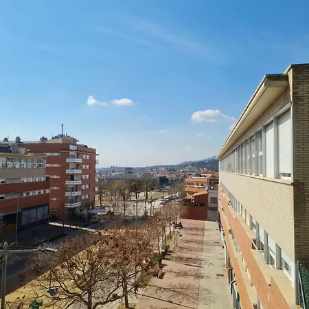 Luminoso Y Bien Ubicado En Barcelona