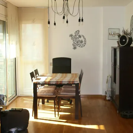 Luminoso Y Bien Ubicado En Barcelona Appartamento Terrassa